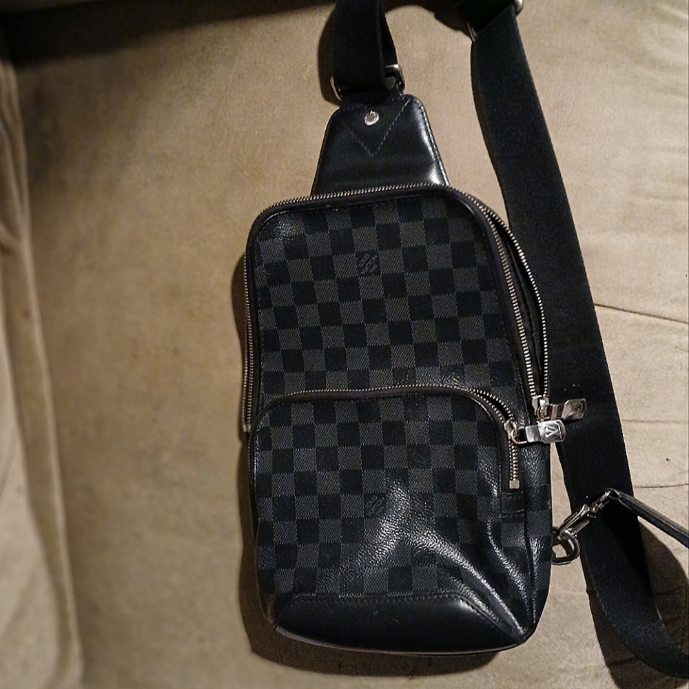 Louis Vuitton Avenue Sling Bag Damier Graphite Men's Bag MB0270 **AUTHENTICATED*